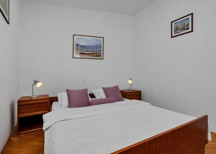 Apartament Ivan *